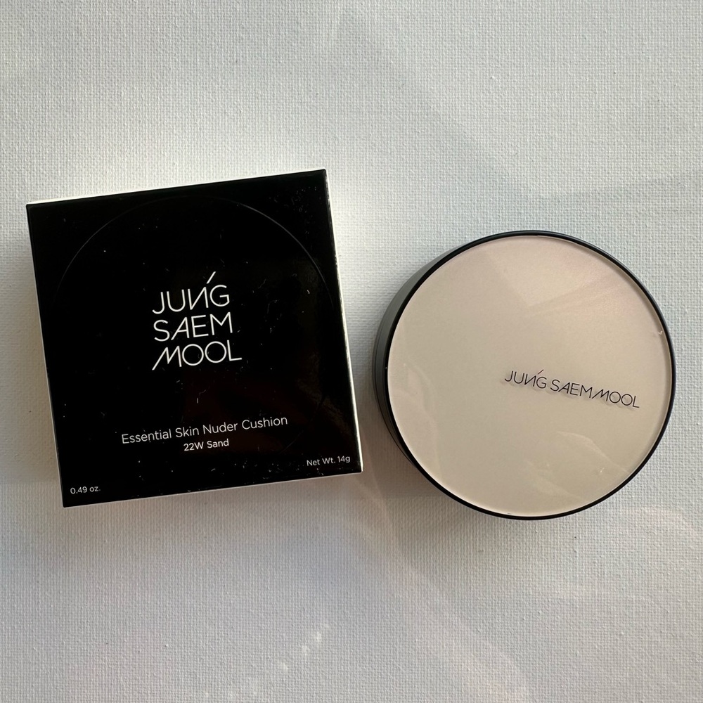 NIB JUNGSAEMMOOL Essential Nuder Cushion in 22W Sand Lightweight Foundation